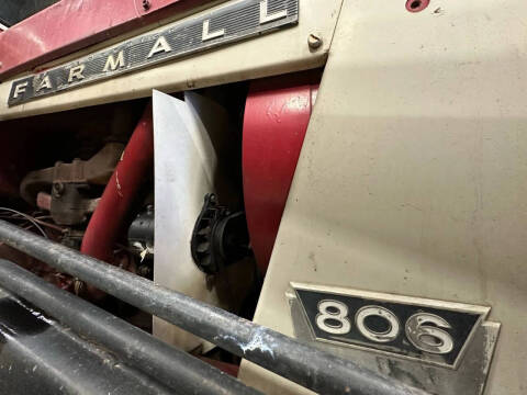 1963 FARMALL 806