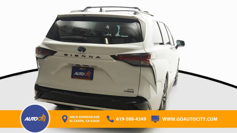 2023 Toyota Sienna XSE 7-Passenger