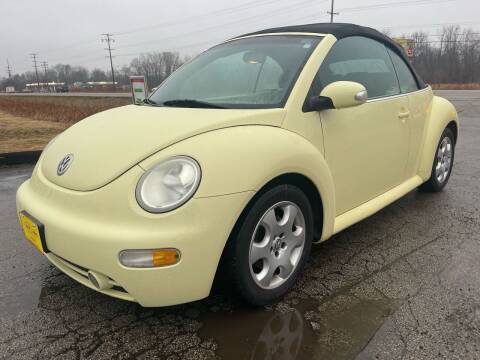 2003 Volkswagen New Beetle Convertible for sale at Sunshine Auto Sales in Menasha WI