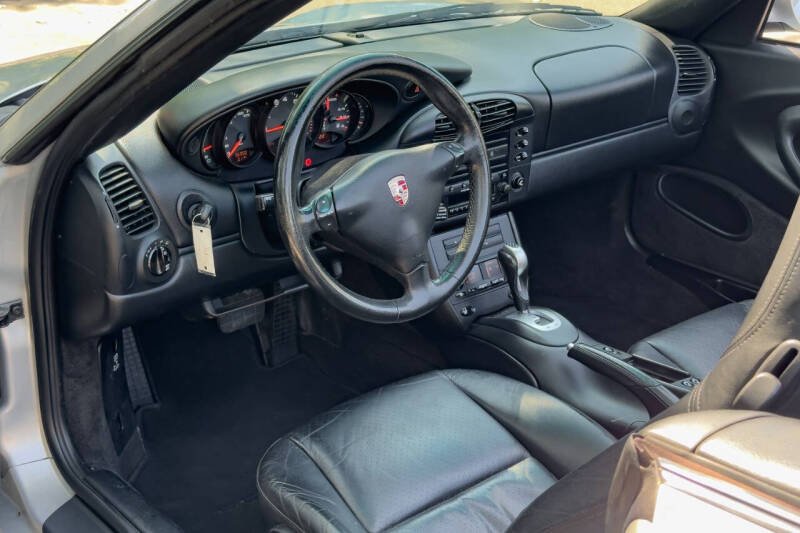 2001 Porsche 911 Carrera