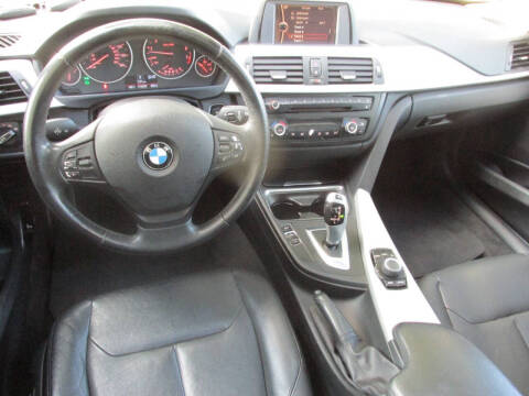 2013 BMW 3 Series 328i