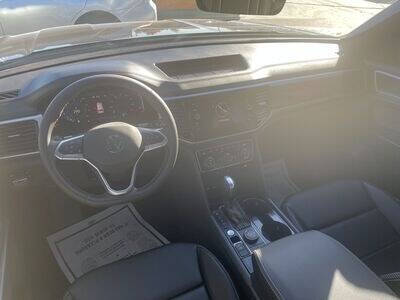 2023 Volkswagen Atlas Cross Sport SE 4Motion