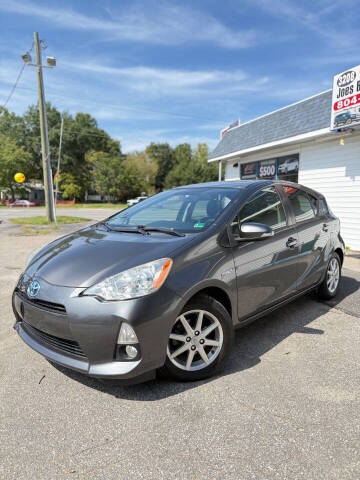2014 Toyota Prius c Two