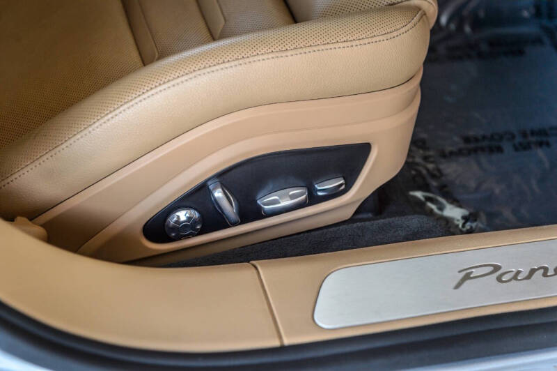 2018 Porsche Panamera