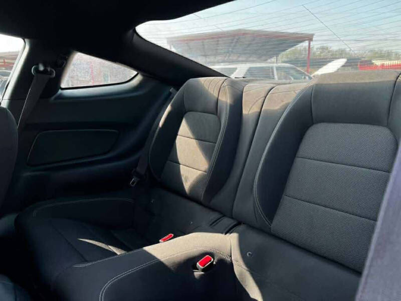 2015 Ford Mustang V6