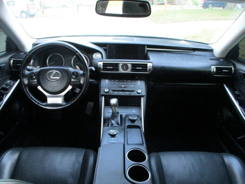 2015 Lexus IS 250 Crafted Line