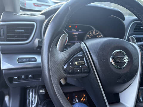 2017 Nissan Maxima 3.5 SR