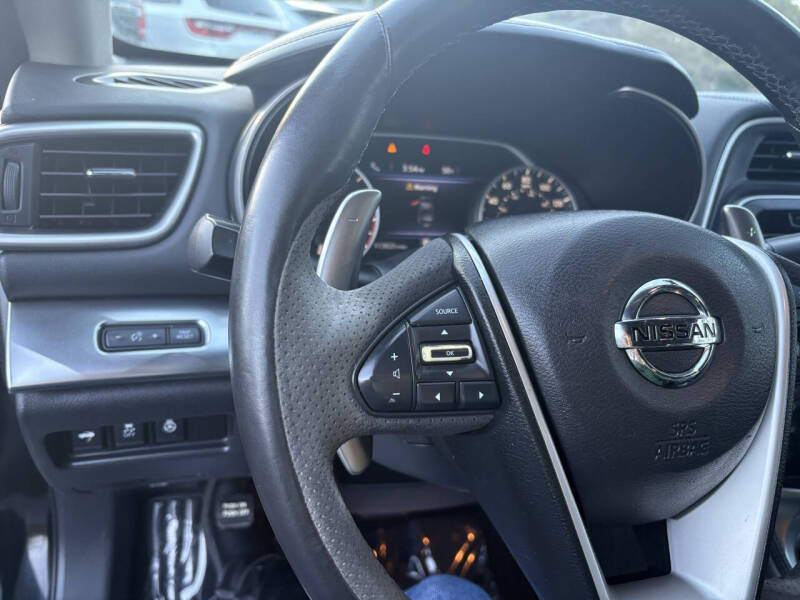 2017 Nissan Maxima 3.5 SR