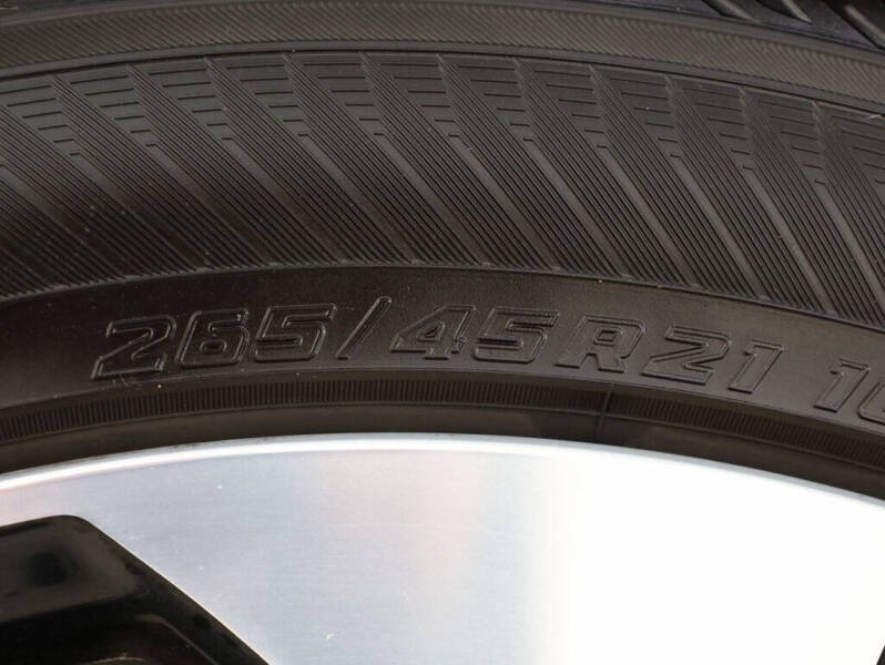 2023 Audi e-tron quattro Premium Plus