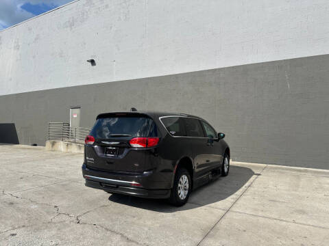 2018 Chrysler Pacifica Touring Plus