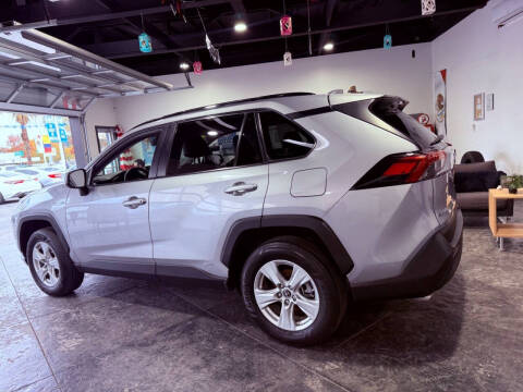 2019 Toyota RAV4 Hybrid LE