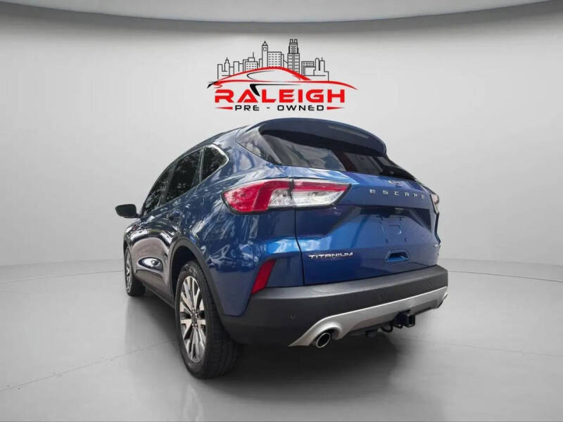 2022 Ford Escape Titanium