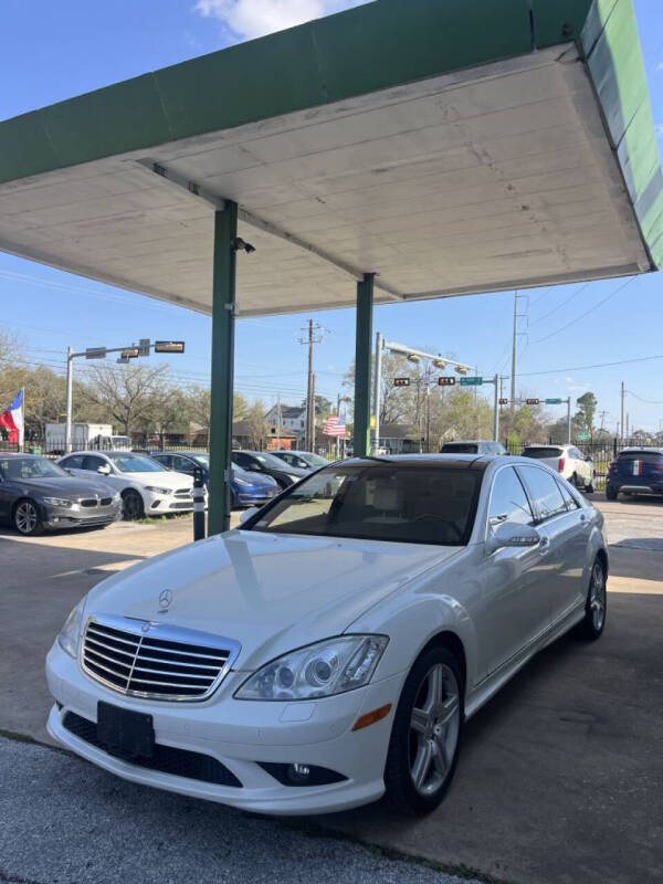 2008 Mercedes-Benz S-Class for sale at Auto Outlet Inc. in Houston TX