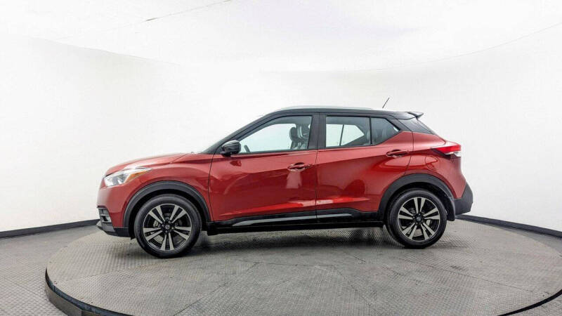 2019 Nissan Kicks SR