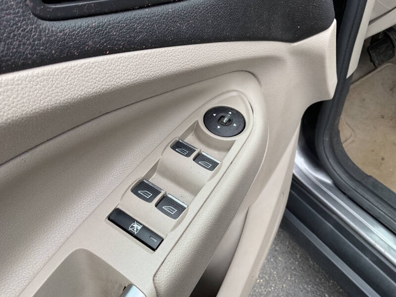 2014 Ford C-MAX Hybrid SE