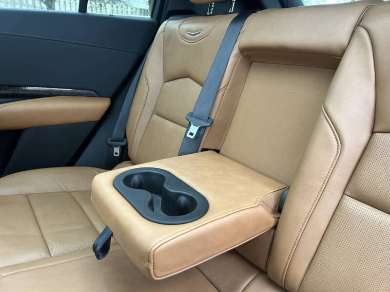 2020 Cadillac XT4 Premium Luxury