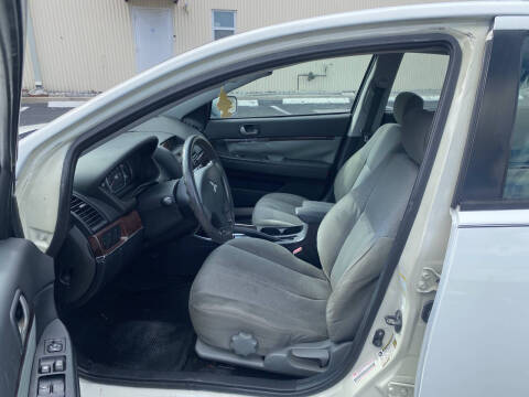 2009 Mitsubishi Galant ES