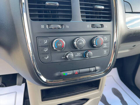 2015 Dodge Grand Caravan SE