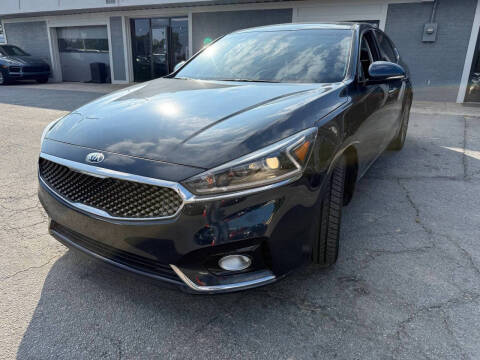 2017 Kia Cadenza Premium