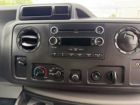 2012 Ford E-Series E-350 SD