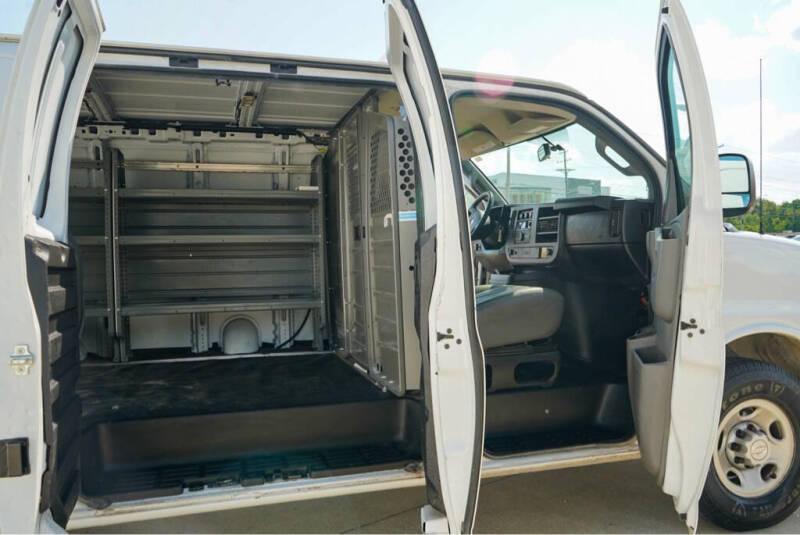 2019 Chevrolet Express 2500