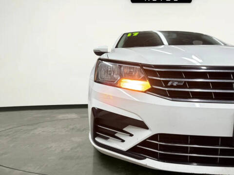 2017 Volkswagen Passat 1.8T R-Line