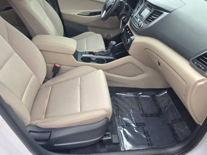 2017 Hyundai Tucson SE