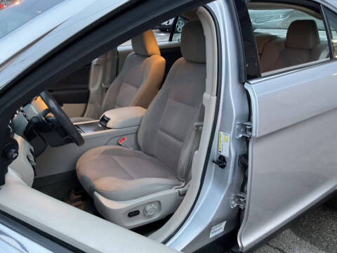 2012 Ford Taurus SEL