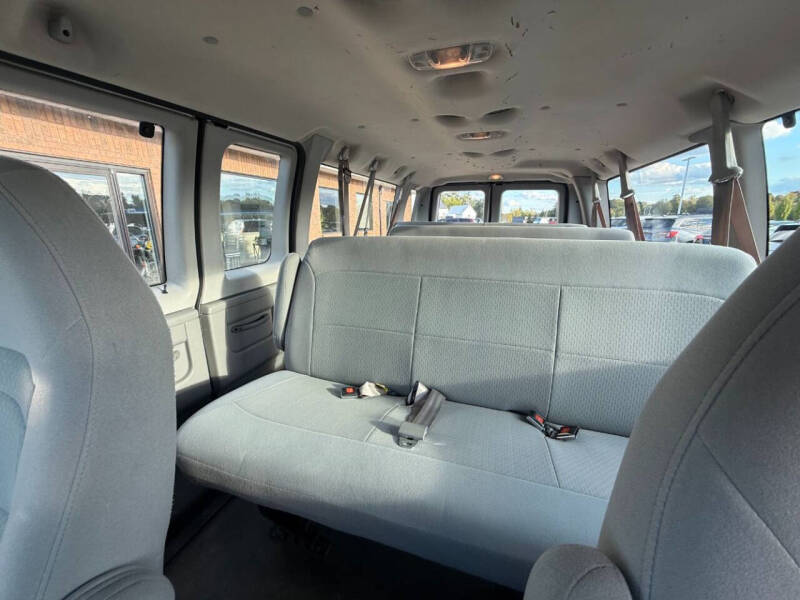 2007 Ford E-Series E-350 SD XLT