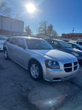 2005 Dodge Magnum for sale at Magic Motor in Bethany OK