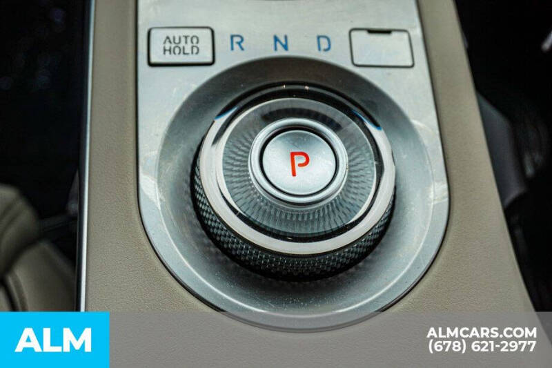 2022 Genesis GV70 2.5T Standard