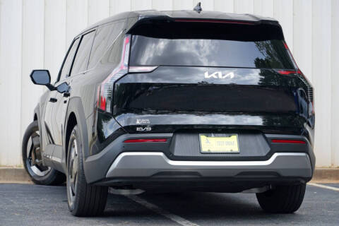 2026 Kia EV9 Light Long Range