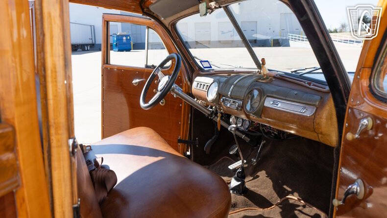 1946 Ford Super Deluxe