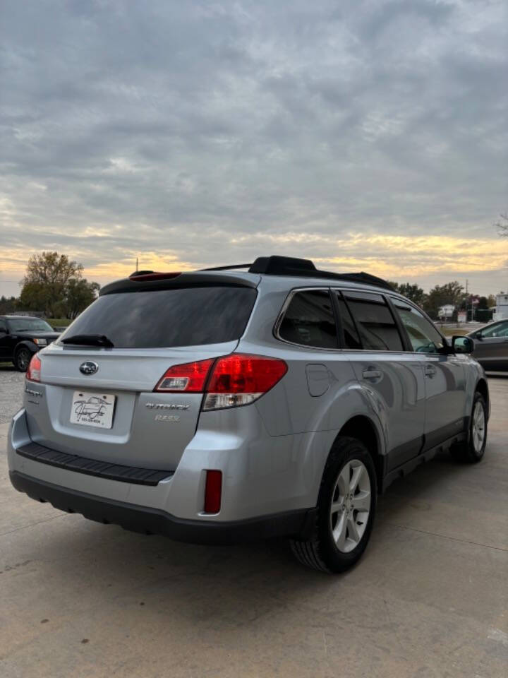 2013 Subaru Outback for sale at Hawkeye Auto of De Soto LLC in Carlisle, IA