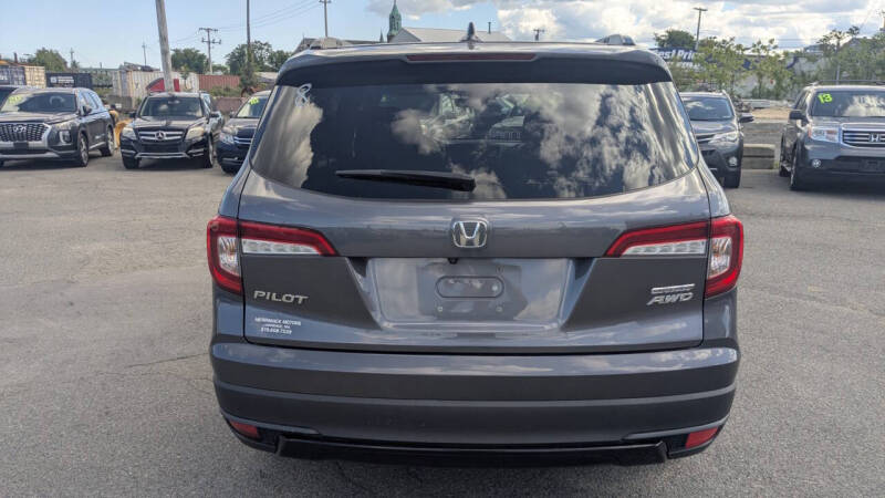 2022 Honda Pilot SE