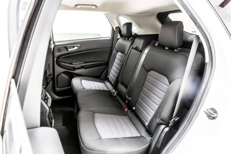 2021 Ford Edge SE