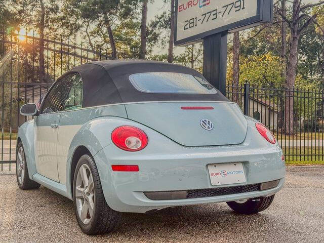 2010 Volkswagen New Beetle Convertible Final Edition PZEV