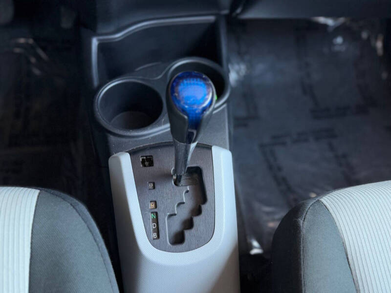 2013 Toyota Prius c Three