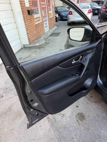 2017 Nissan Rogue SV