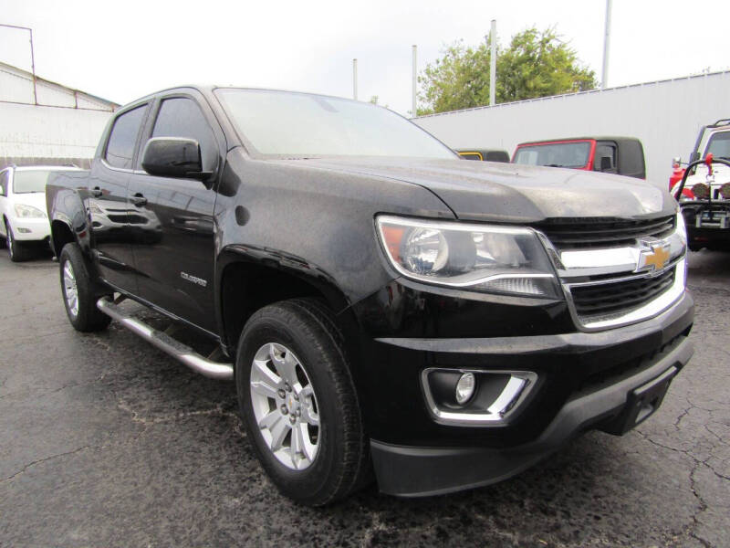 2019 Chevrolet Colorado LT photo 3