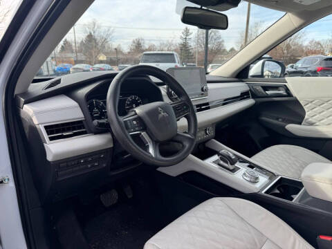 2023 Mitsubishi Outlander PHEV SEL