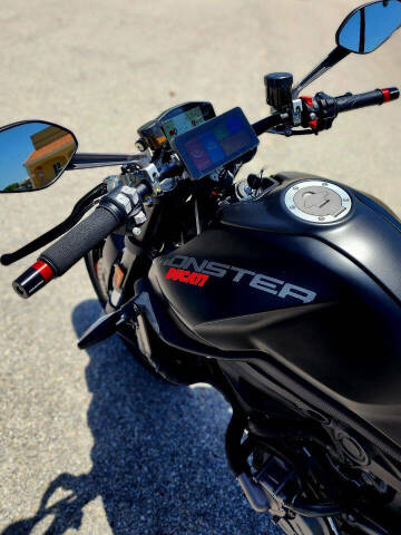 2025 Ducati Monster