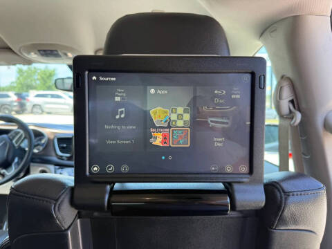 2017 Chrysler Pacifica Touring-L Plus