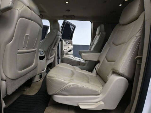 2017 Cadillac Escalade ESV Standard
