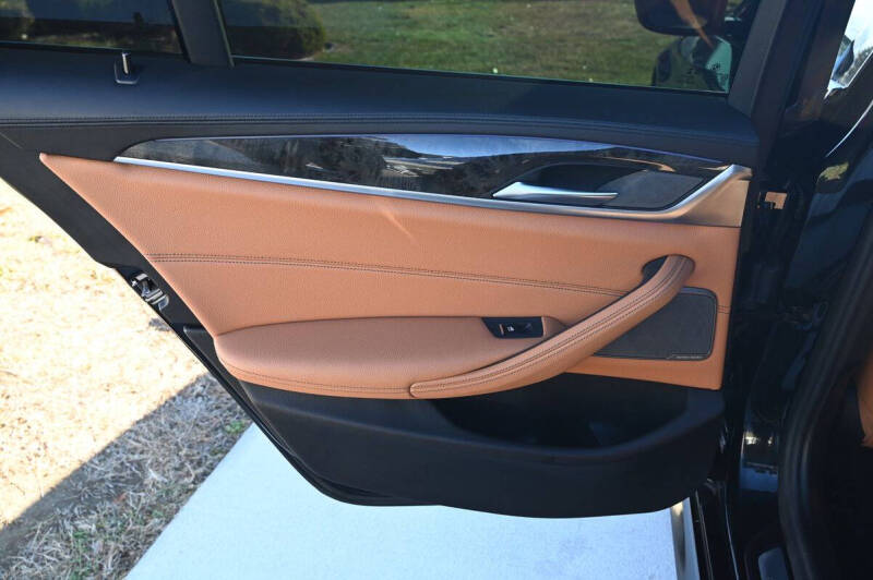 2022 BMW 5 Series M550i xDrive