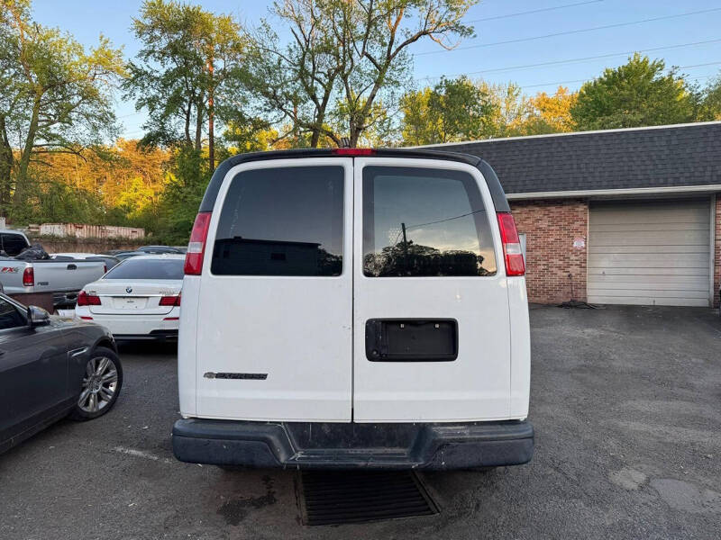 2019 Chevrolet Express 2500