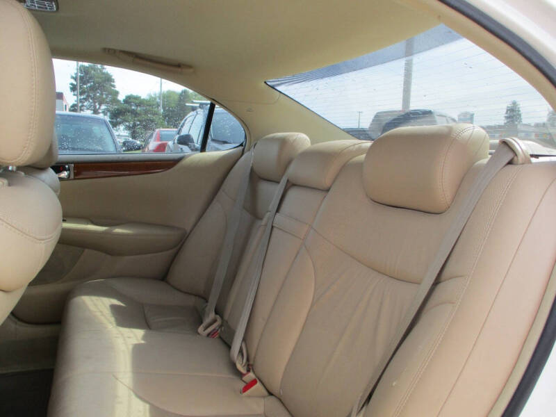2005 Lexus ES 330