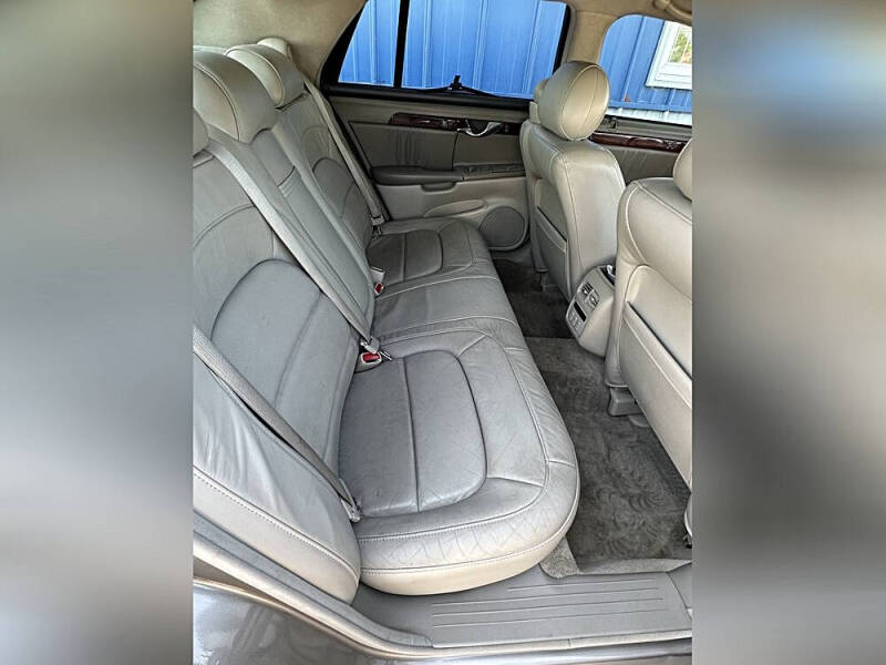 2004 Cadillac DeVille DHS