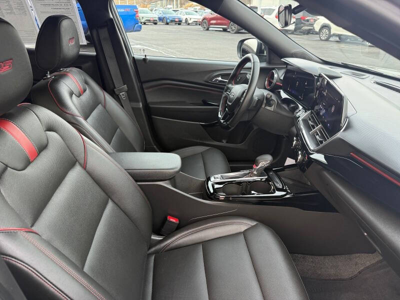 2025 Chevrolet Trax RS