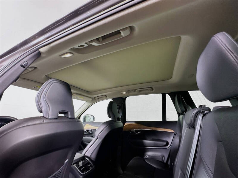 2023 Volvo XC90 B5 Plus Bright Theme